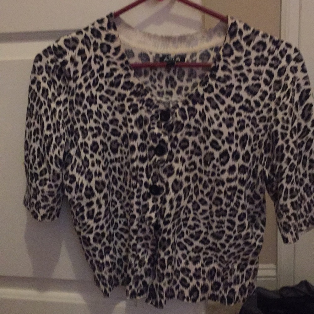 Crop sweater
